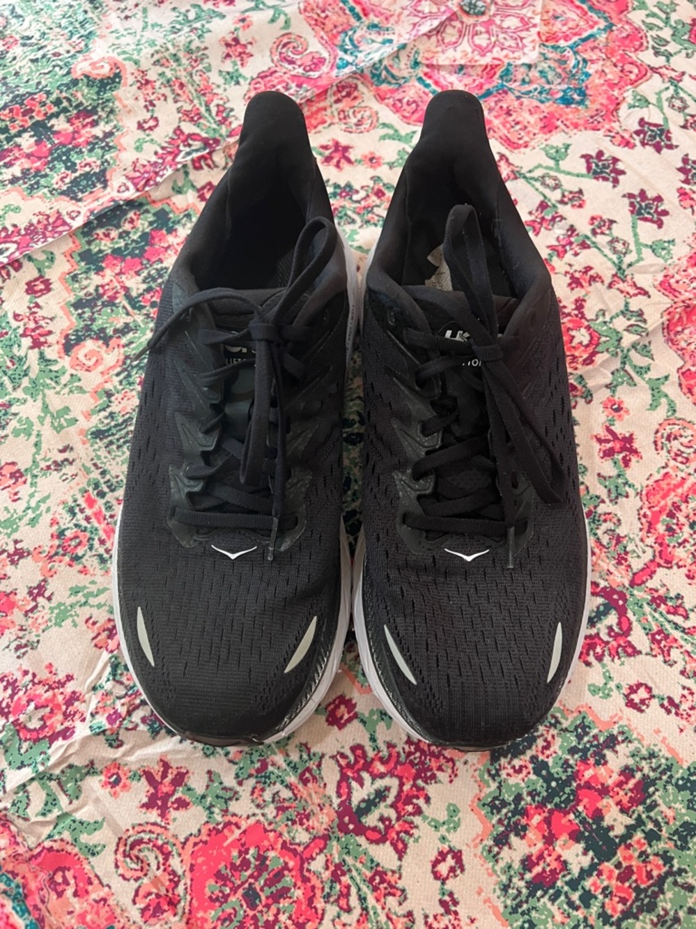 Women’s Hoka One One Clifton 8 Running Shoes sz 9.5